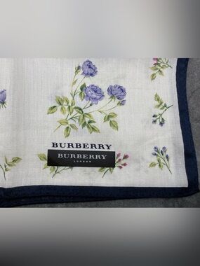 BURBERRY LONDON handkerchief neckerchief